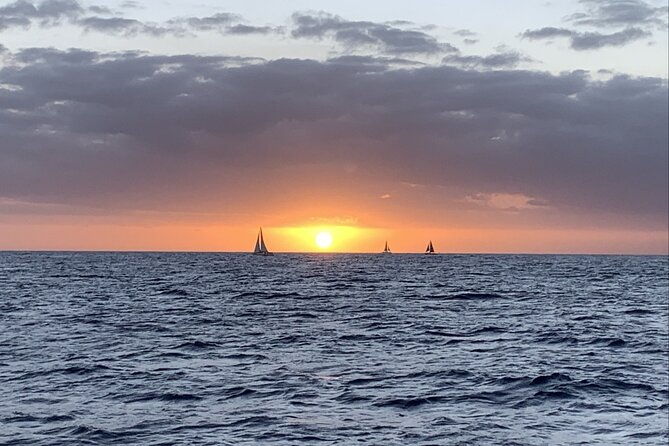 Private Sunset Boat Cruise in Waikiki Honolulu - The Itinerary: What to Expect