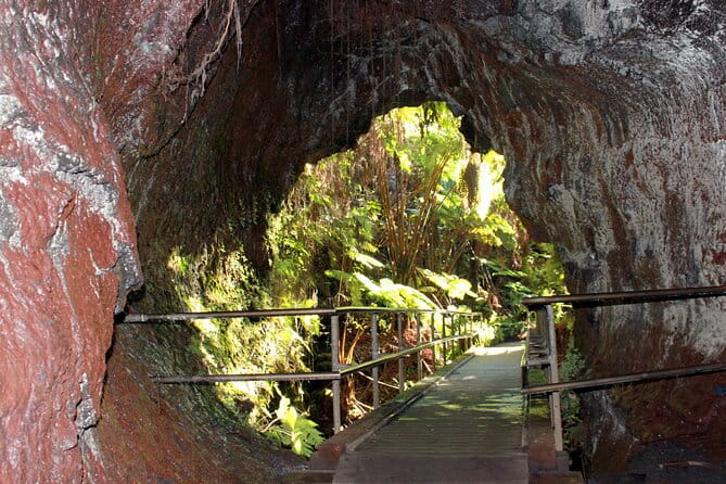 Private Tour: Experience Active Kilauea Volcano & Hilo Rainbow Falls - What Makes This Tour Stand Out