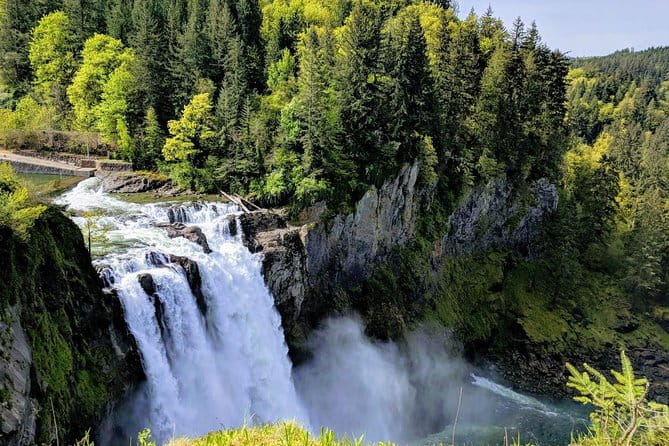 Seattle Wine and Waterfall Luxury Small-Group Day Tour with Lunch - Why This Tour Works