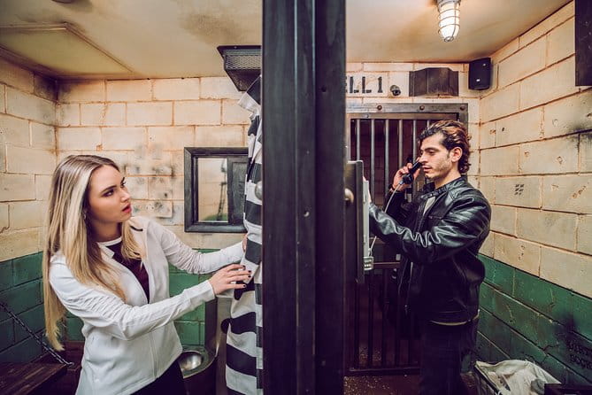 The Escape Game Houston: Epic 60-Minute Adventures at City Centre - Who Should Consider This Experience?