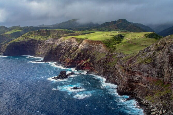 Waterfalls of West Maui and Molokai Helicopter Tour - The Itinerary Breakdown: What You’ll See