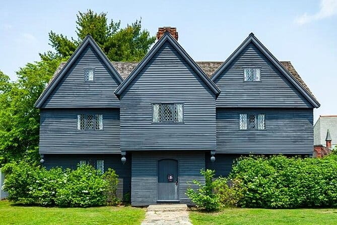 "Witch Trials" Walking Tour in Salem - Quality of Guides and Overall Experience