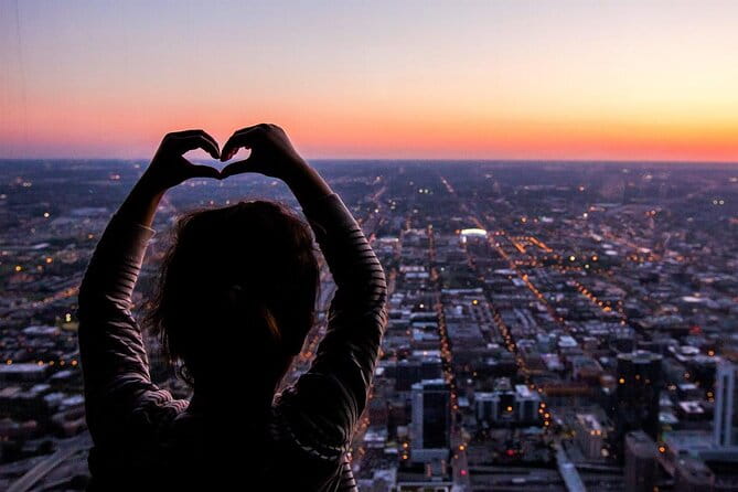 360 Chicago Observation Deck Sip and View Ticket - Key Points