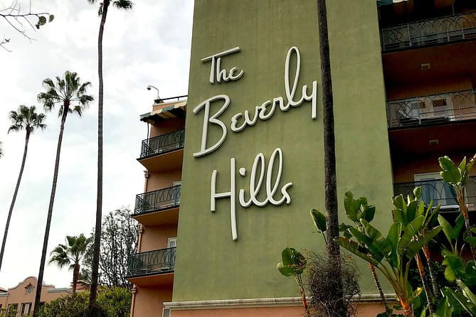 2 Hour Private Tour - Hollywood and Beverly Hills Celebrity Homes - The Value of the Experience