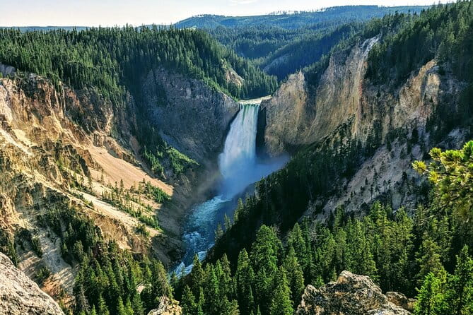 4 Person Full-Day PRIVATE Yellowstone Tour in a Raised Roof Van- Picnic Lunch - The Sum Up
