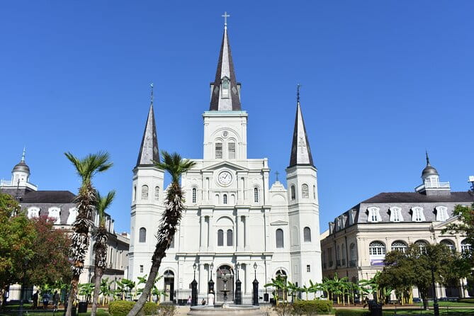 45 Minute Highlights Tour of the French Quarter - Bourbon Street: The Nightlife Nerve Center—By Day