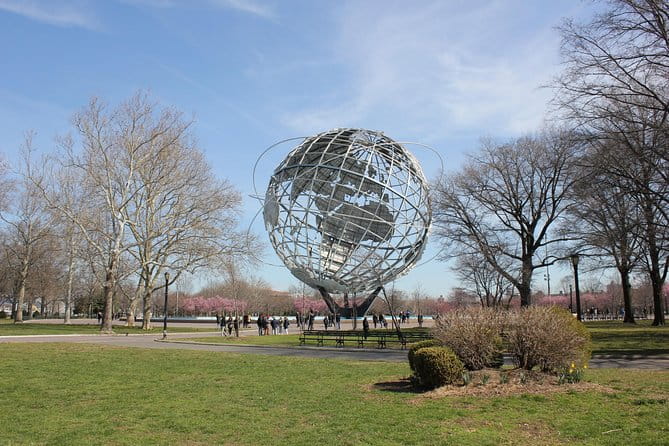 Brooklyn, Queens, and the Bronx Contrastes Tour in Spanish - Who Should Consider This Tour?