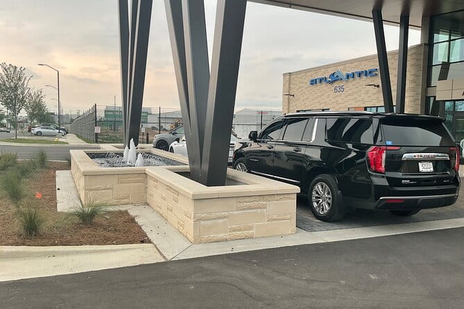 First class limo in Nashville, Tennessee luxury car - The Practical Side: Booking, Cost, and Flexibility