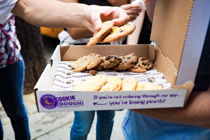 Food Tour in East Village in French - The Sum Up