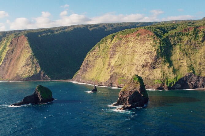 Kohala Waterfalls with Exclusive Landing Helicopter Tour - The Itinerary: What You’ll See & Do