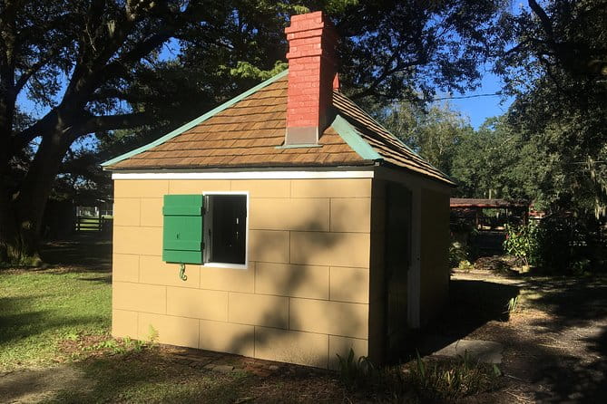 Laura Plantation Tour with Transportation - FAQs