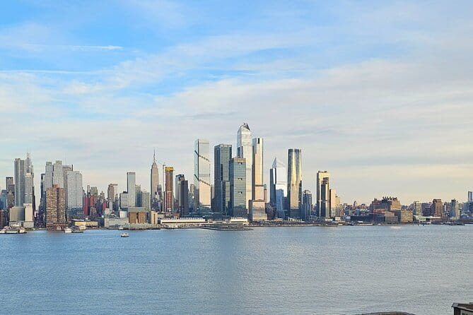 New York Skyline Magic - Private Tour With a Real Local - Value and Practical Considerations