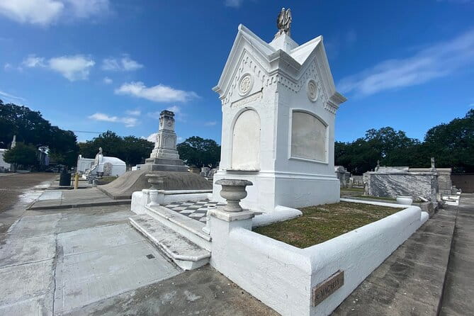 Night Cemetery Insiders Bus Tour- New Orleans - Practical Tips for Travelers