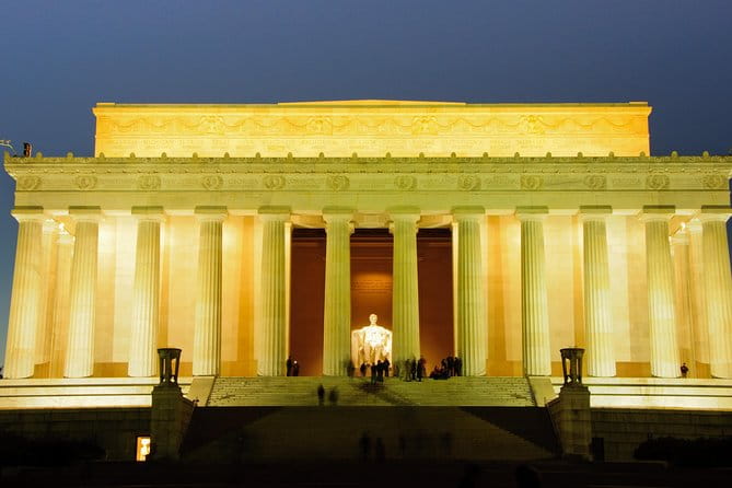 Night-Time City Tour of Washington DC - The Group and Logistics