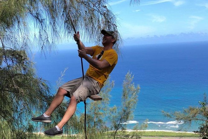 North Shore Tour Guide Hike - Guides & Customer Experience: Knowledge & Hospitality