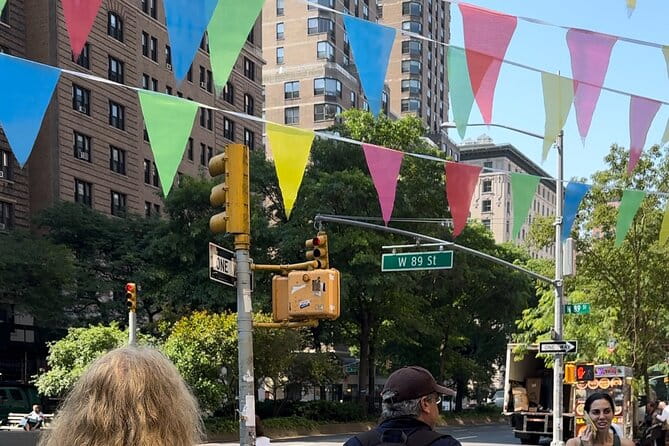 NYC Private Walking Tour: Local Insights, History & Food - Authentic Experiences: What Reviewers Say