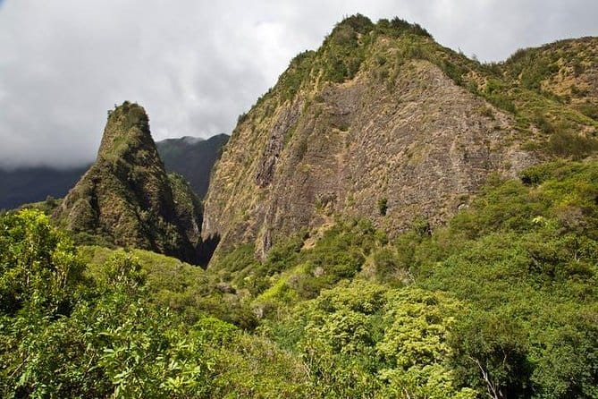 One Day Heavenly Hana Tour: Island Hopping from Oahu to Maui - What Travelers Say