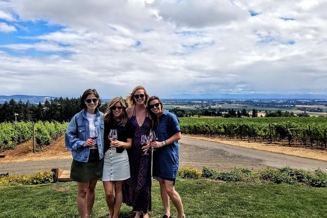 Oregon Wine Tour-Full Day Tour with Lunch Stop - Transportation and Group Size: Why It Matters