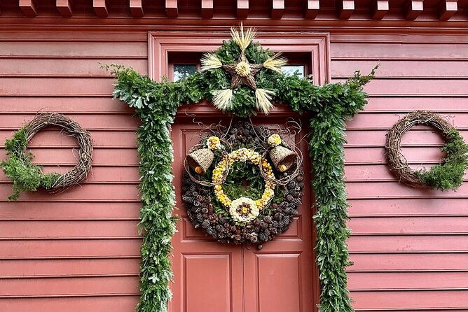 Private Colonial Williamsburg Christmas Holiday Decorations Walking Tour - The Value of This Tour