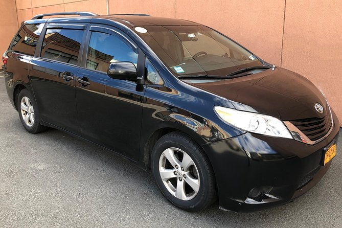 Private Transfer from Manhattan to NYC Airports (JFK/EWR/LGA) - Customer Service and Overall Satisfaction