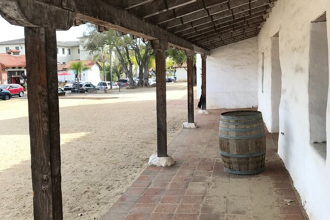 Private Walking Tour of El Pueblo Viejo in Santa Barbara - The Experience: What You Can Expect