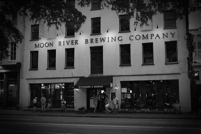 Spirits with Spirits Happy Hour Walking Bar Pub Crawl - The Experience: What to Expect and Practical Details