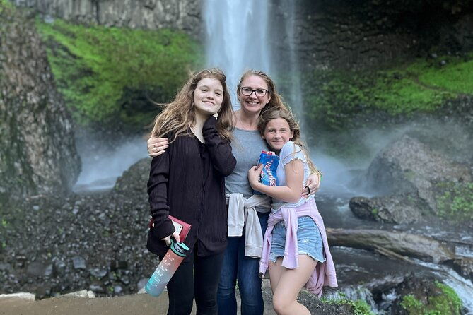 Sunset Tour of Multnomah Falls plus Vista House and Other Falls - Who Will Love This Tour?