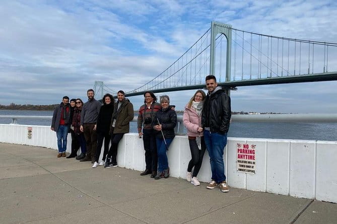 VIP contrasts (We visited Harlem, Bronx, Queens, Brooklyn and Manhattan) - Authentic Experiences and Authentic Review Snippets