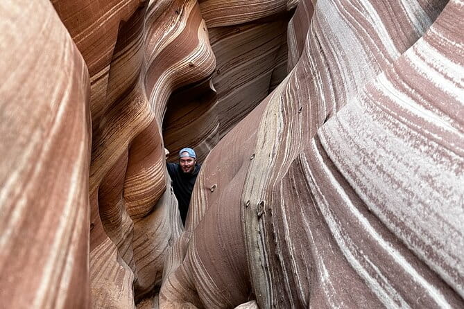 Zebra Slot Canyon Hiking Tour in Escalante - What the Guides Do Well