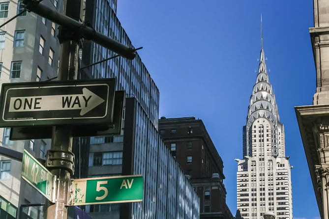 Airport Luxe departure ride from NY Hotels by Stretch Limousine,Sedan or Minibus - The Experience: Comfort and Convenience