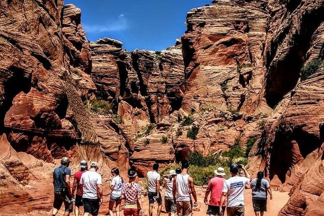 Antelope Canyon & Horseshoe Bend Tour from Las Vegas with Lunch - Who is This Tour Best For?
