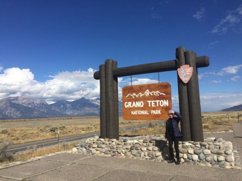 Bozeman: Yellowstone & Grand Teton National Park with Hotel - Ideal for Who?