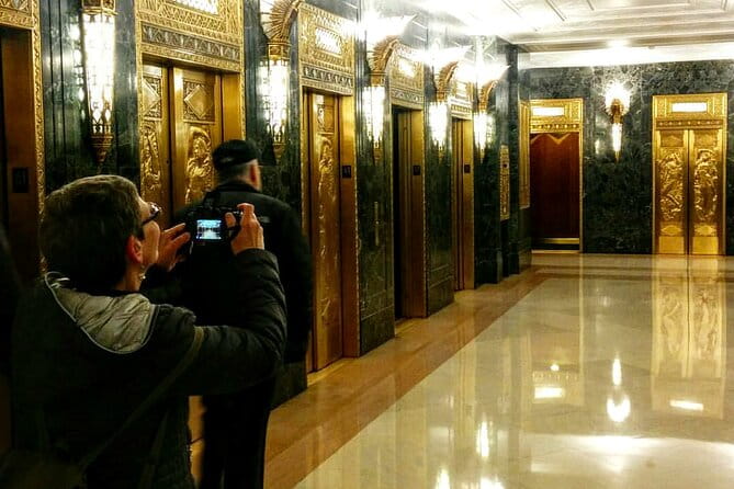 Chicago Architecture Walking Tour: Incredible Art Deco Interiors - FAQ