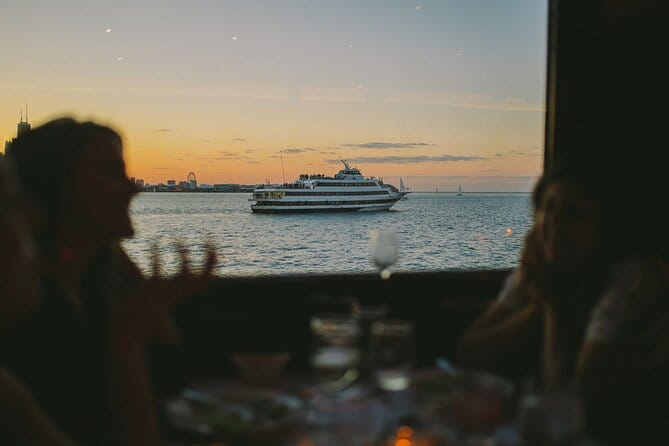 Chicago Premier Dinner Cruise on Lake Michigan - Who Is This Cruise Best For?