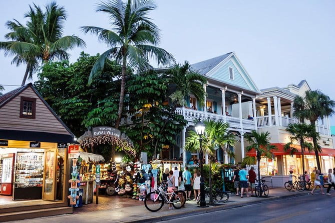 Full-Day Key West Tour and Coral Reef Snorkeling with Open Bar - Analyzing the Value
