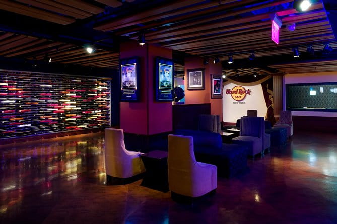 Hard Rock Cafe New York Times Square - The Practicalities: Timing, Group Size, and Booking