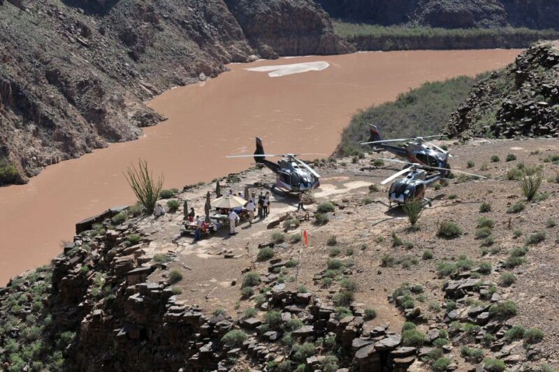 Las Vegas: Grand Canyon West Helicopter Experience - Descending into the Canyon and Exploring the Views