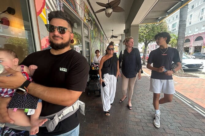 Little Havana Ultimate Food Tour - Memorializing History: Cuban Memorial Boulevard Park
