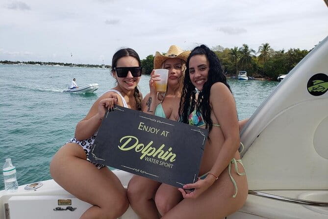 Miami Beach Luxury Yacht Adventure: Explore Stunning Coastline - Price and Value