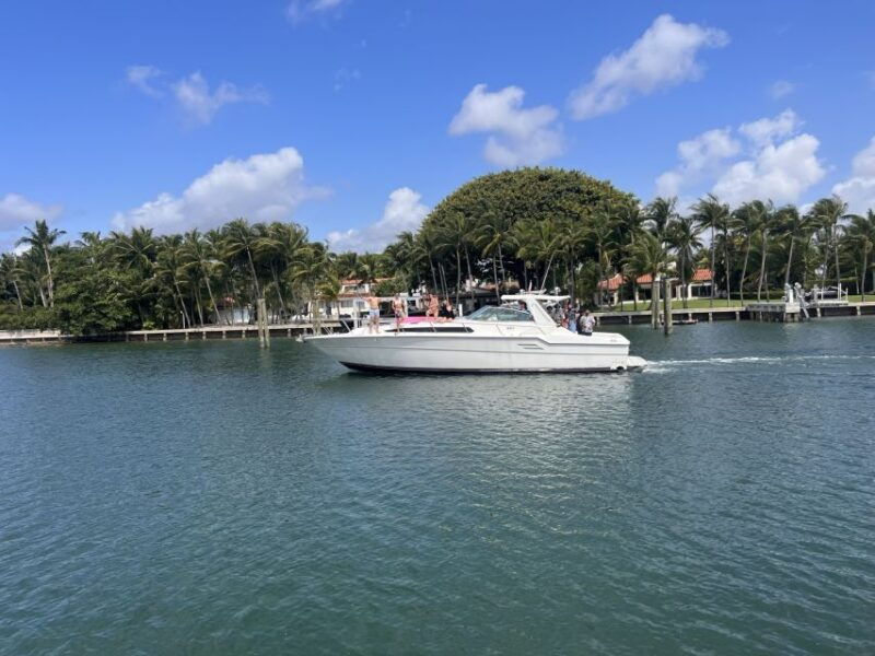 Miami: Private Yacht Rental Tour with Champagne and Snorkel - FAQ