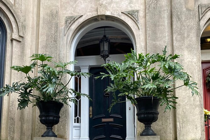 Midnight in the Garden of Good and Evil Walking Tour - Who Will Love This Tour?