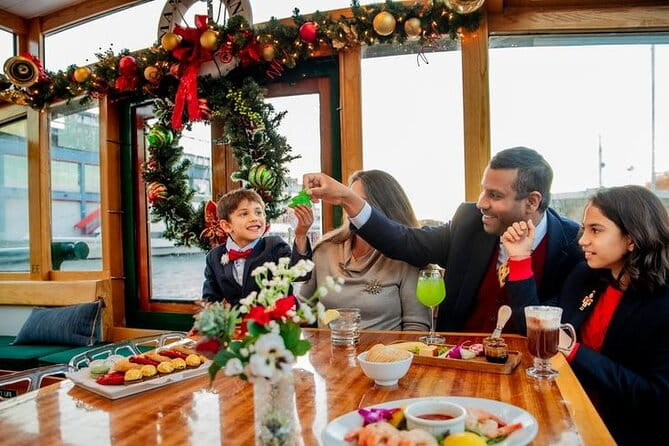New York City Holiday Brunch Cruise on Classic Boat - Who Will Love This Tour?