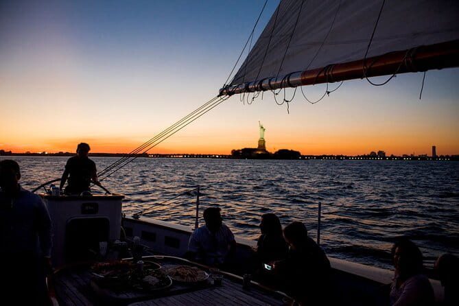 New York City Live Jazz Sail - The Pros and Cons