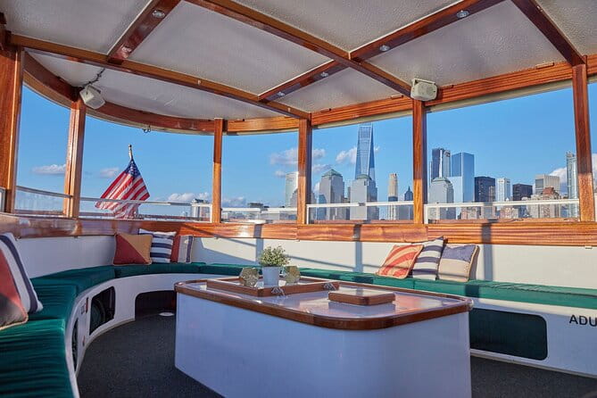 New York City Sunset Cocktail Cruise on Small Yacht - FAQ
