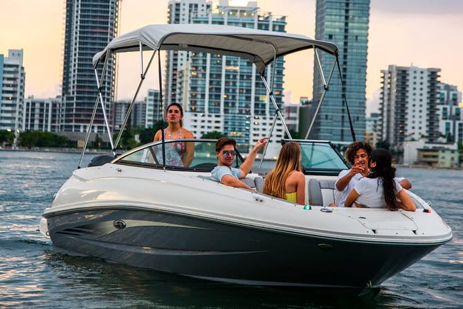 Private 4 hour Boat Rental with Captain in Fort Lauderdale! - Who Should Book This Tour?