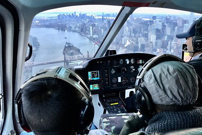 Private New York City Helicopter Tour for 2-6 from Westchester - FAQ