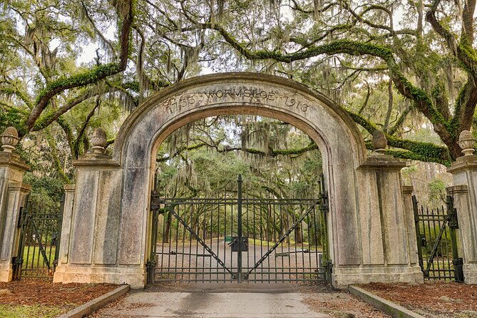 Savannah Psychic Guided Ghost & Cemetery Tour - Practical Details