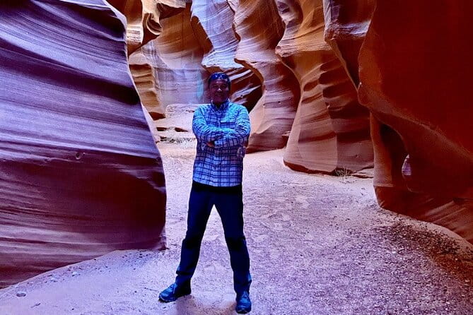 Upper Antelope Canyon, Horseshoe Bend from Vegas, Lunch, FreeWiFi - Who Will Love This Tour?