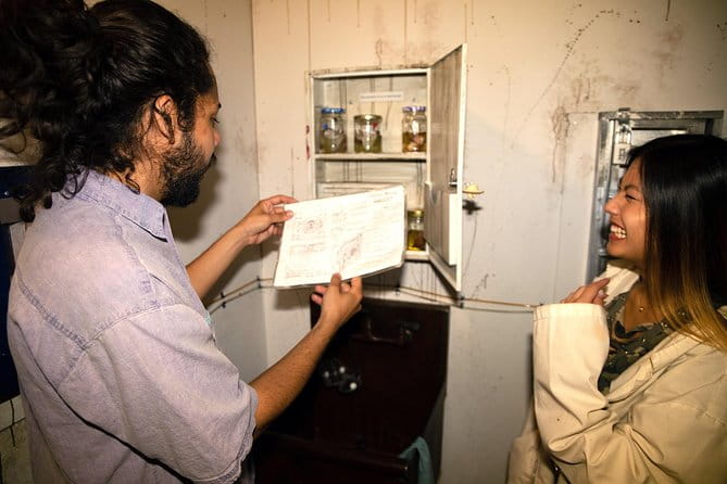 Vaccine: Search For The Zombie Cure - Escape Experience - FAQs
