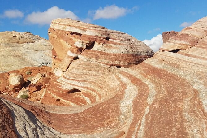 Valley of Fire Guided Hiking Tour From Las Vegas - Practical Considerations